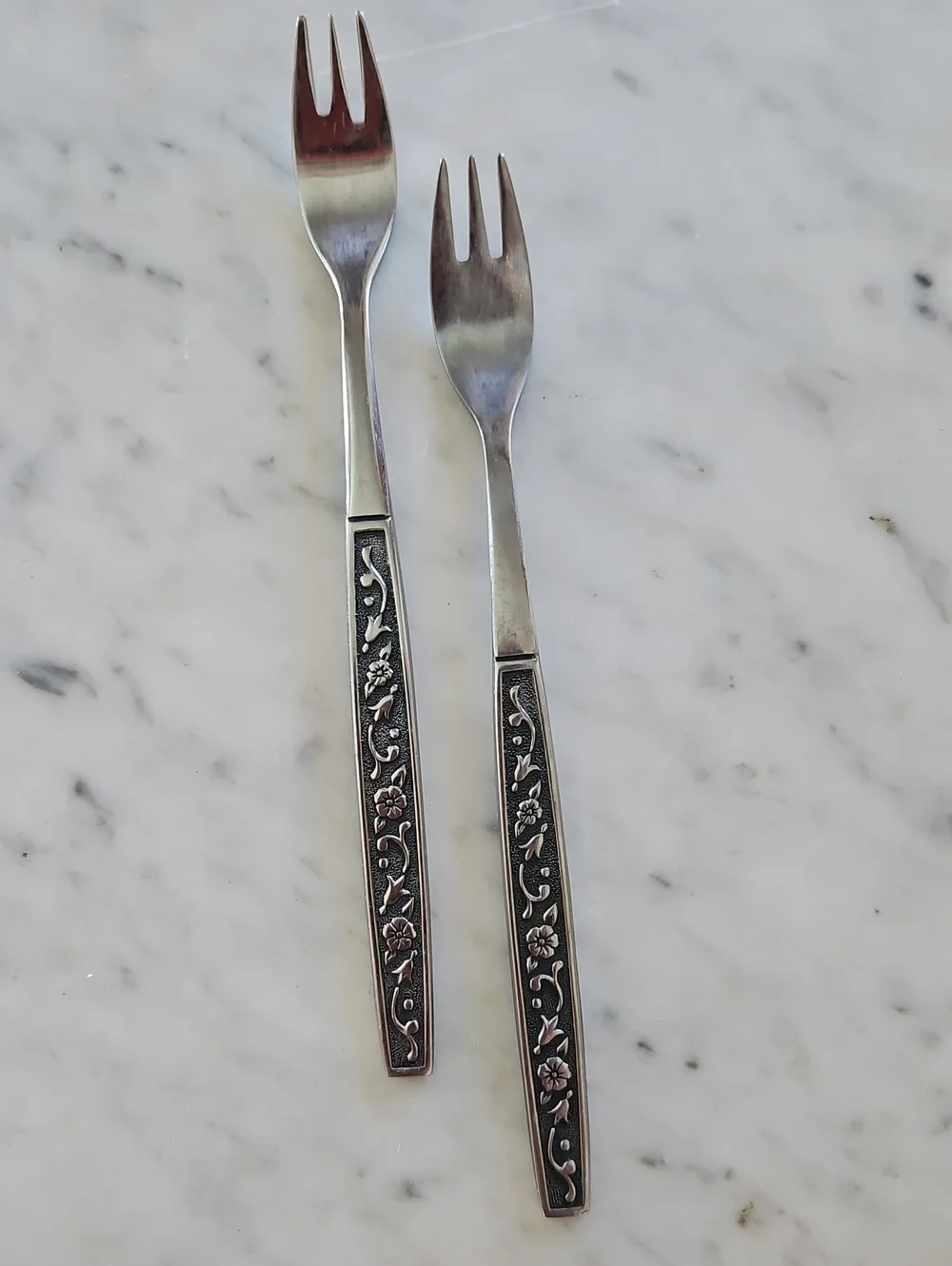 NORTHLAND Set Of 2 Antipasti/Appetizer Forks VINTAGE (Korea) EUC